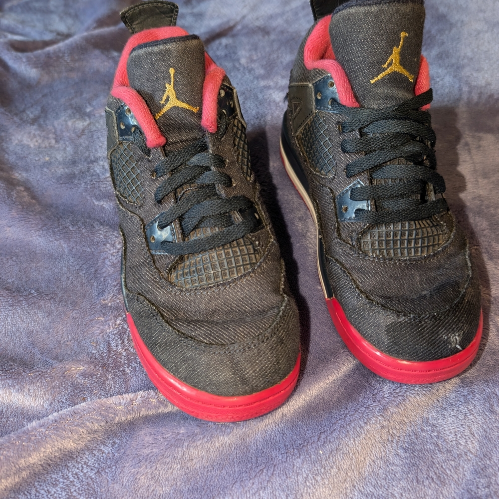 Kids air Jordan 4 retro black and pink